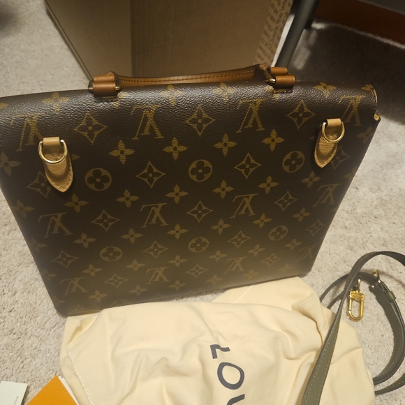 Louis Vuitton Marignan Sesame - Picture 7 of 7